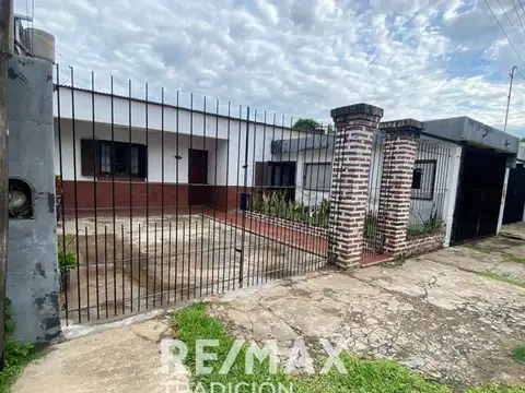 Casa en venta en Barranqueras 400mts2 apta crédito