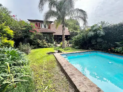 Venta Casa en Parque Ayerza Piscina