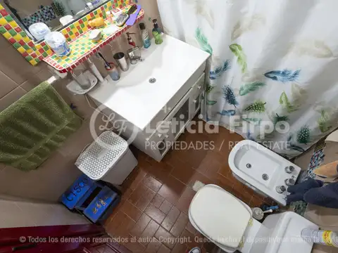 Depto Tipo Casa en Venta 80 años