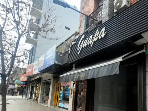 Local comercial en ALQUILER -ZONA P. PATRICIOS-