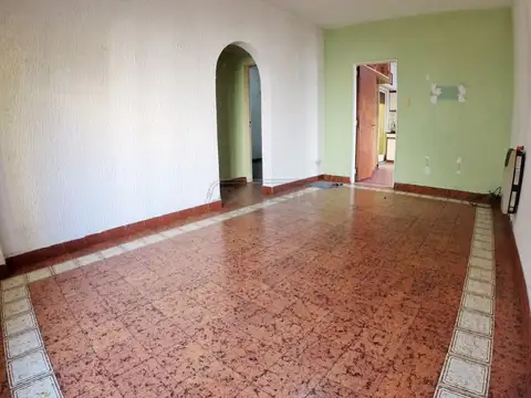 Depto Tipo Casa en Venta en San Nicolás, USD 100.000