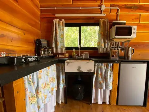 VENTA COMPLEJO DE 2 CABAÑAS EN YACANTO/CALAMUCHITA