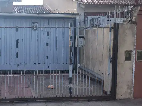 CASAS - CASA - LONGCHAMPS, GRAN BS. AS. SUR