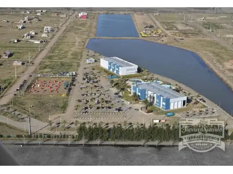 Terreno en Venta en Funes, USD 25.000