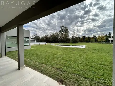 Venta - Casa a Estrenar / Barrio San Joaquin / Exaltación de la Cruz