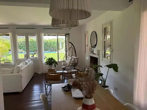 Casa en Alquiler de 4 dormitorios