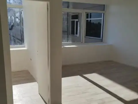 Oficina en Venta con 1 cochera