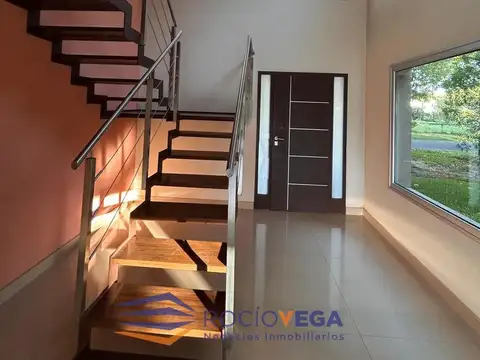 Casa en alquiler en barrio Santa Ana Moreno, Ruta al 24