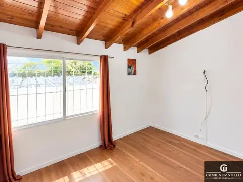 Depto Tipo Casa en Venta de 4 ambientes