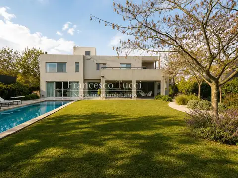 Casa en Venta de 4 dormitorios