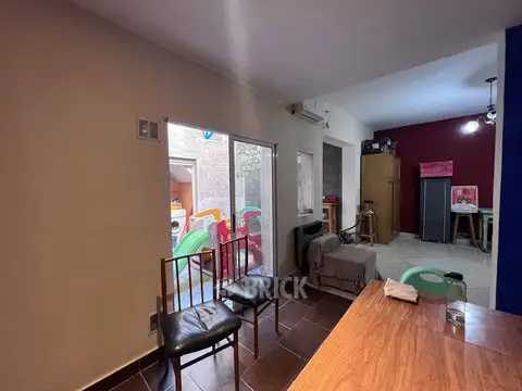 Depto Tipo Casa en Venta en Parque Avellaneda, USD 198.000