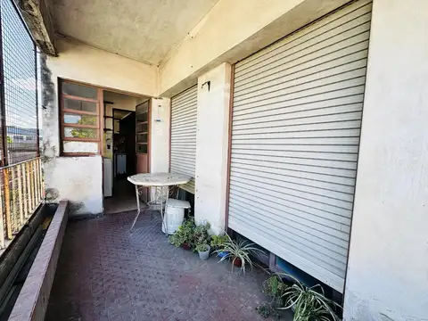 Depto Tipo Casa en Venta 50 años