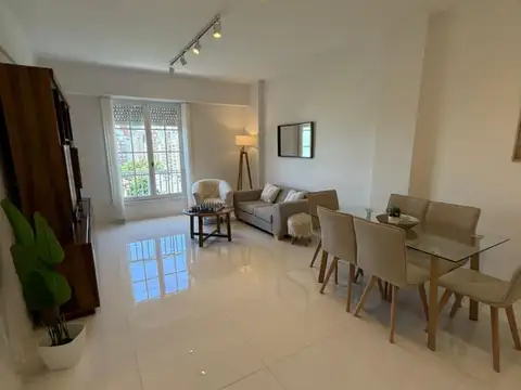 Departamento 2 ambientes con dependencia Vista al mar y Plaza Colón