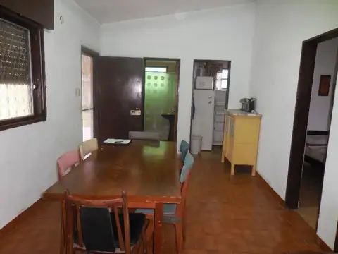 M Antonio Castro 900