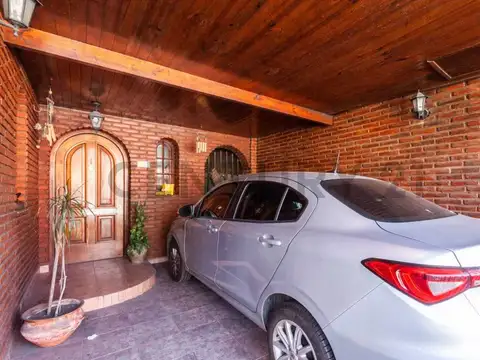Uriarte 100, Piso 0