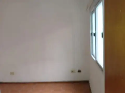 Casa en Alquiler en Mataderos, $ 700.000