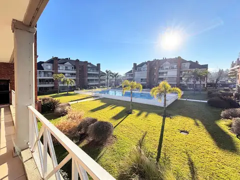 Departamento 4 ambientes con 2 baños