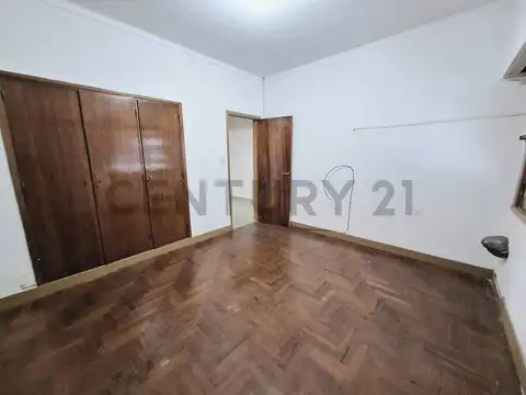 Casa 3 ambientes en zona Don Bosco