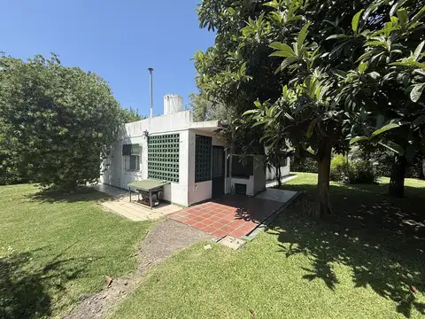 CASA | 4 AMBIENTES | GRAN JARDÍN | TRACTO ABREVIADO | TODO EN PLANTA BAJA | BARRIO BONANZA