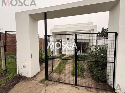 Casa en alquiler Moreno