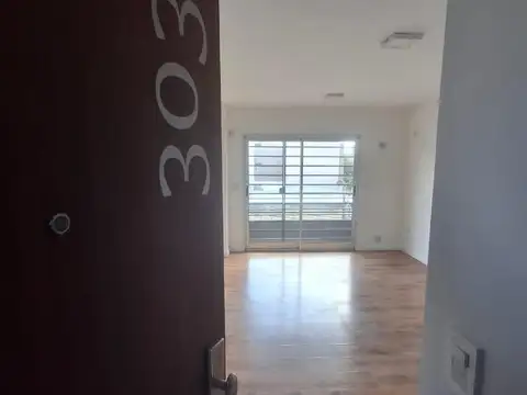 Departamento en Alquiler en Luis Agote, $ 340.000