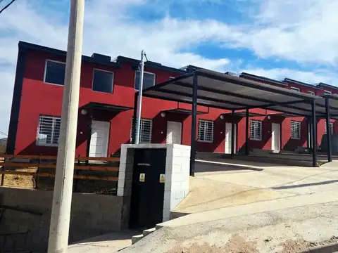 Dúplex en venta, Cerro Victoria. Potrero de los Funes. Pileta y cochera