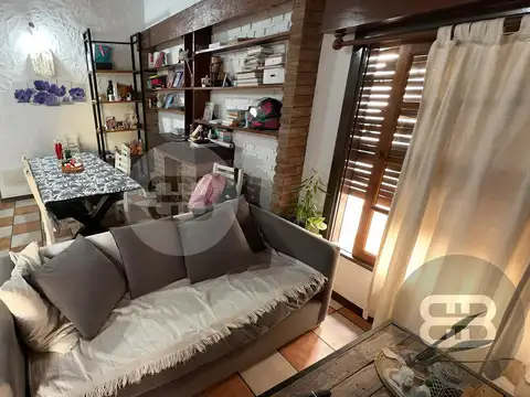 Casa en Venta con 4 cocheras