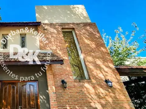 Casa en venta de 4 dormitorios en Barrio Cerrado Acacias Blancas