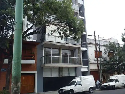 Depto en Alquiler - 2 Amb en RAMALLO 3100 4to piso excelente zona de Saavedra. 42.50m2