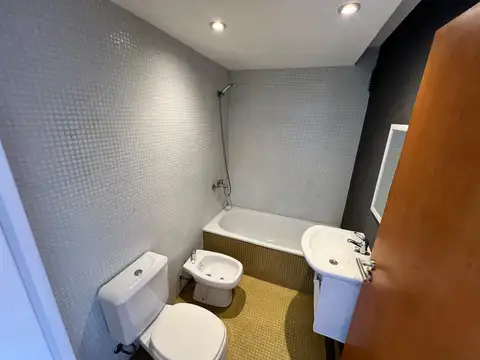 Depto en Alquiler - 2 Amb en RAMALLO 3100 4to piso excelente zona de Saavedra. 42.50m2