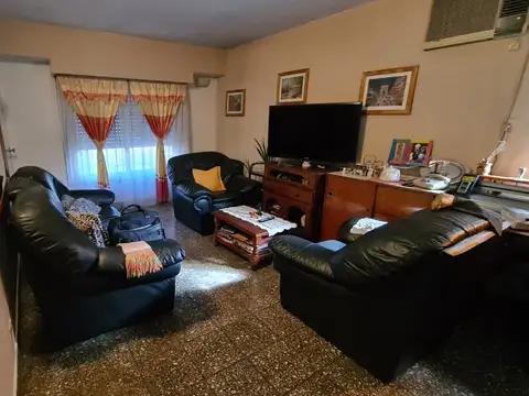 Casa en Venta en El Palomar, USD 198.000