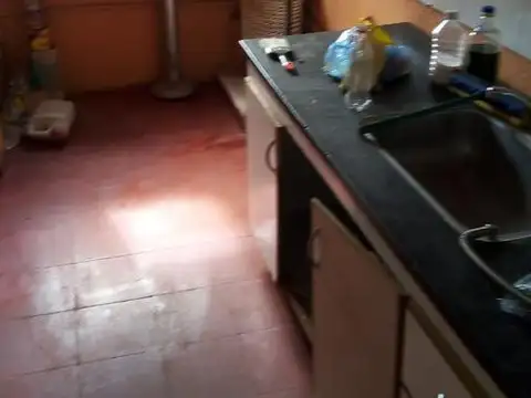 Departamento 4 ambientes con 1 baño