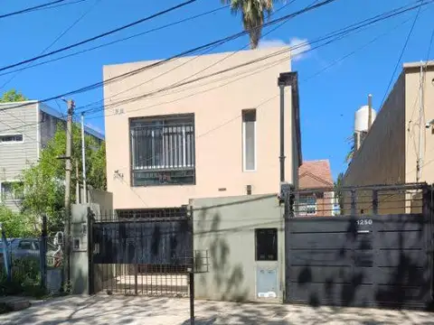 PH en venta 3 ambientes con cochera y gran espacio extra en Tigre Centro