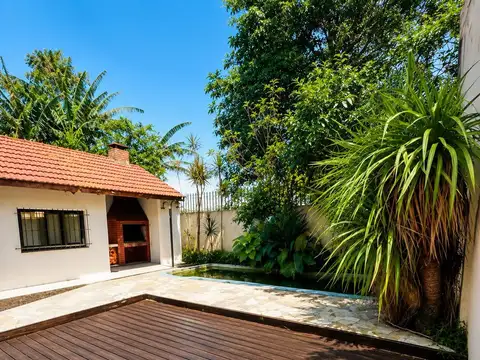 Casa 4 ambientes con 3 baños