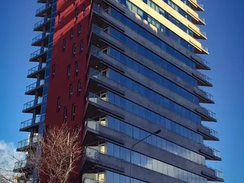 Excelente Local en Diagonal Pueyrredón