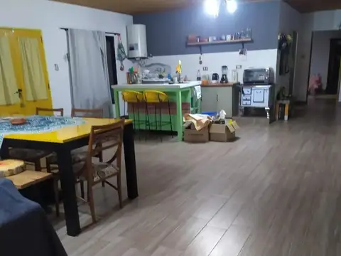 Casa 2 ambientes con 1 baño