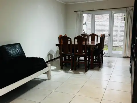Depto Tipo Casa en Venta de 6 ambientes