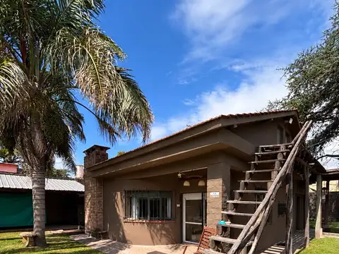 EN VENTA - EXCELENTE CASA QUINTA - 800 MTS - B° LOS LIMONES - MORENO