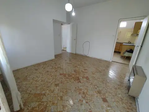 Depto Tipo Casa 3 ambientes con 1 baño