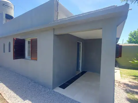 Depto Tipo Casa 2 ambientes con 1 baño