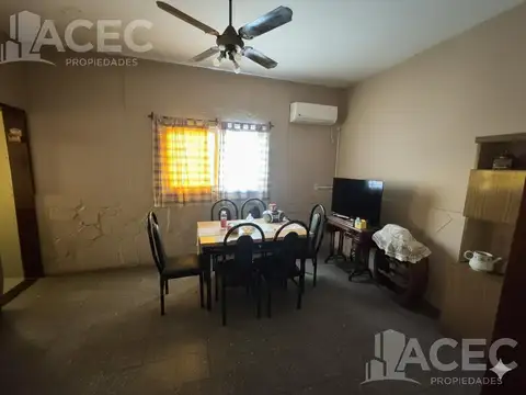Casa 4 ambientes con 1 baño