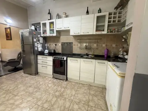 Casa 4 ambientes con 1 baño