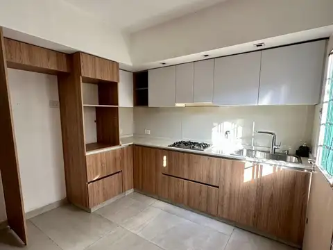 Departamento en Alquiler en Ramos Mejía, $ 1.100.000