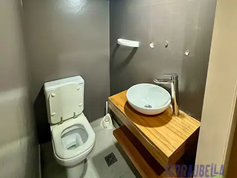 Departamento en Alquiler con 1 cocheras