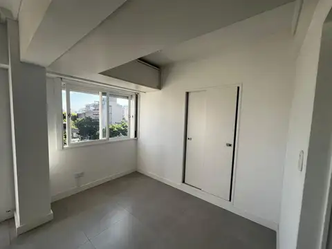G. Mistral 2400, Piso 5