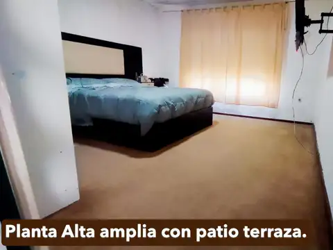 Casa en Venta con 8 cocheras