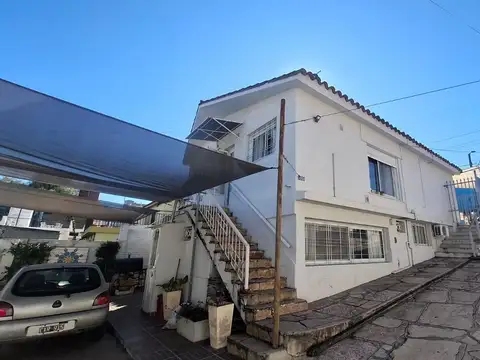 Departamento en Venta con 3 cocheras