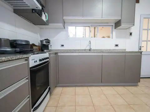 Depto Tipo Casa en Venta de 4 ambientes