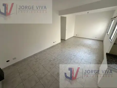 Mariano Moreno 6400, Piso 1