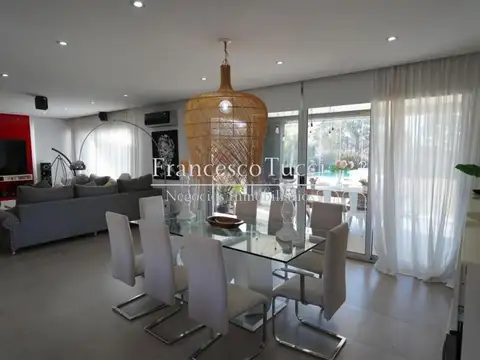 Casa en Venta al Oeste